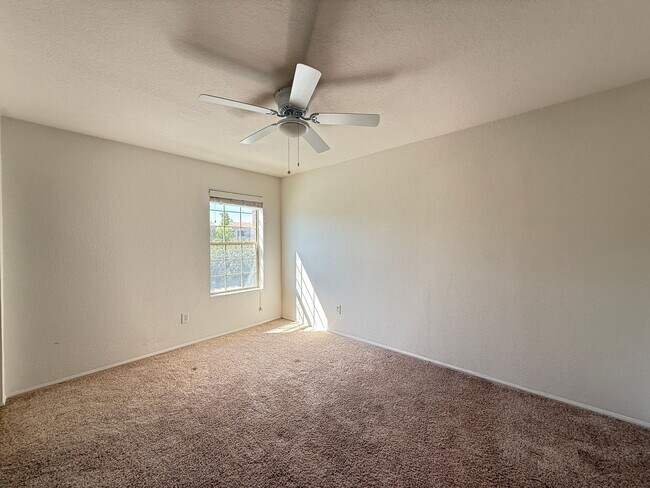 Building Photo - Villa Estados 3 Bedroom for rent!