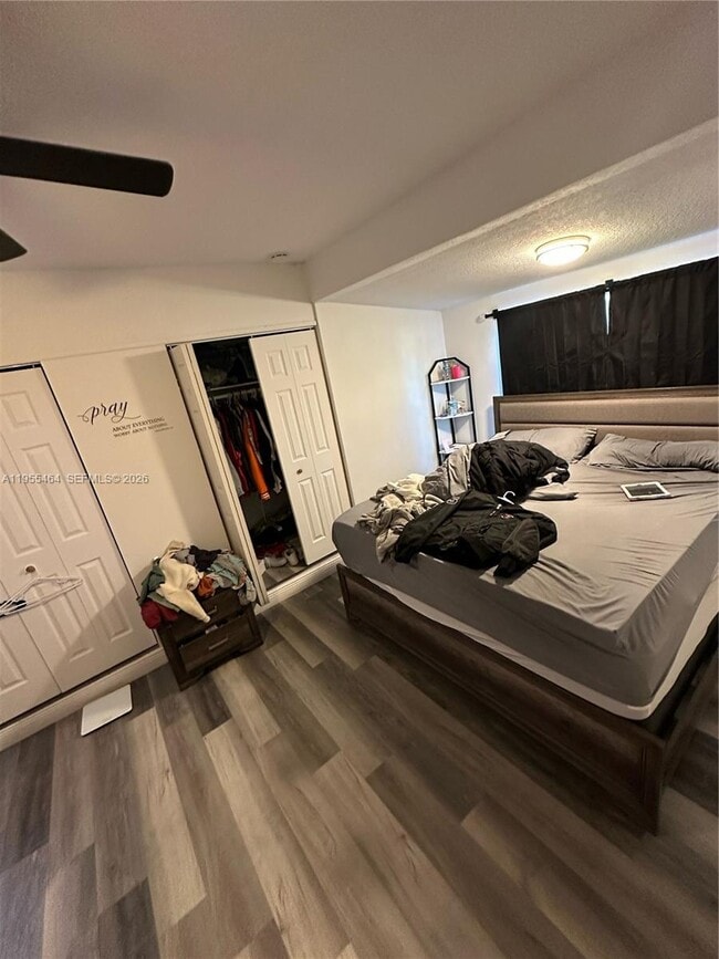 Building Photo - 1011 Gerona Ave