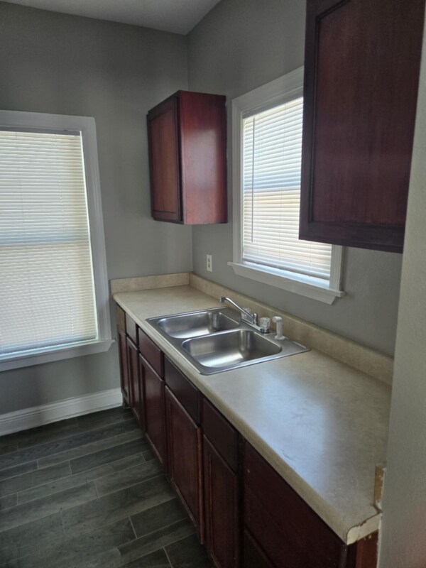 Building Photo - 409 Jackson St