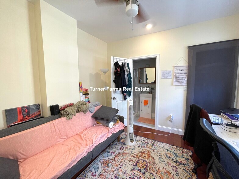 Building Photo - 88 Hancock St