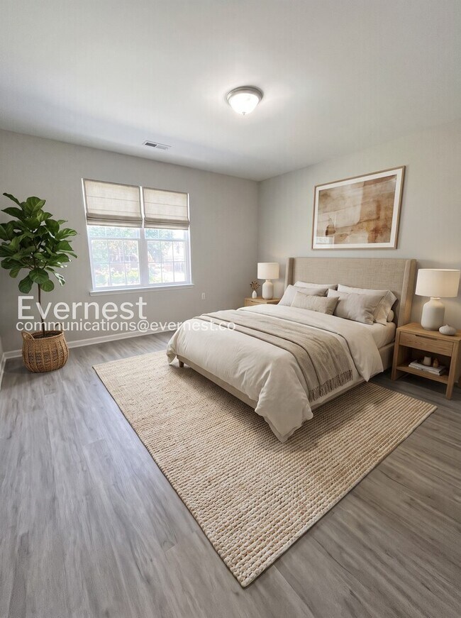 Building Photo - 3 Bed/2 Bath Home with Off-Street Parking / Pet-Friendly / Available Now!