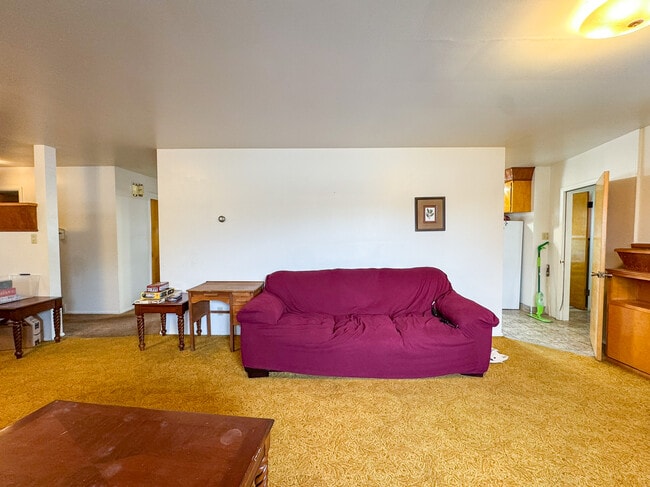 Building Photo - 845 E 820 N