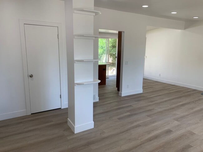 Building Photo - Cozy 4 bedroom 2 bath home in Woods Cross