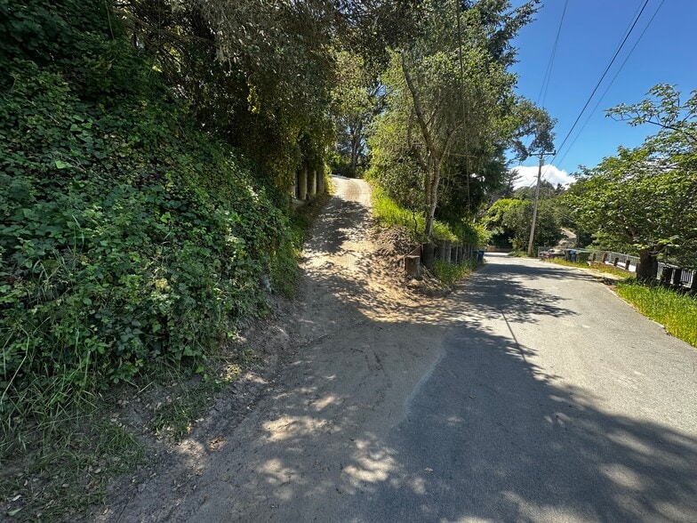 Building Photo - 812 Loma Prieta Dr