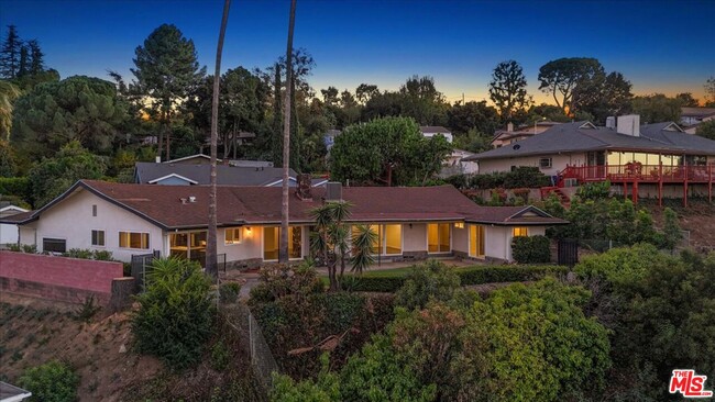 Building Photo - 15451 Longbow Dr