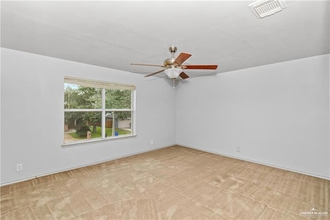 Building Photo - 7013 N 39th St