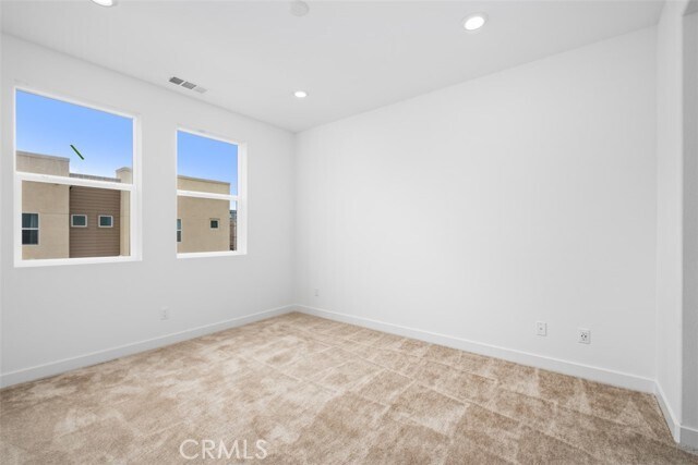 Building Photo - 1637 W Lincoln Ave