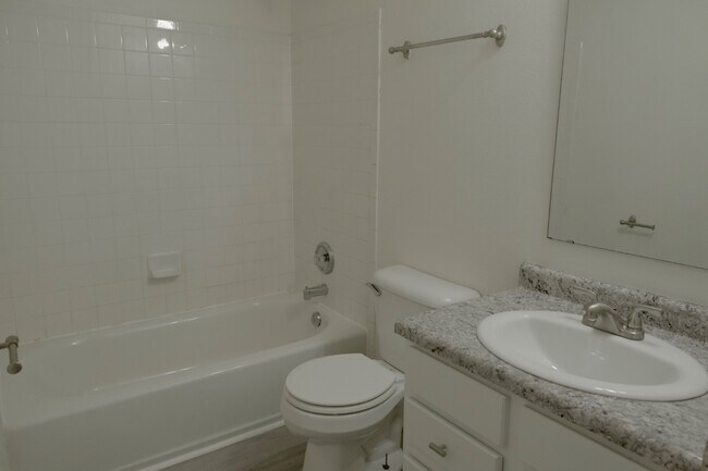 Building Photo - 6857 Maywood Cir
