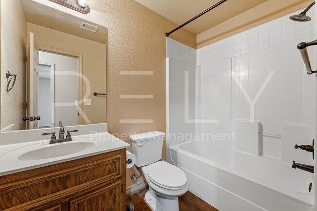 Building Photo - PM1-TEMP603 W Karey Dr