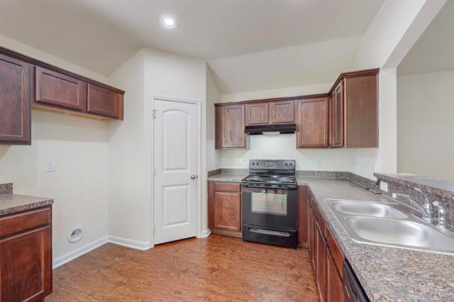 Building Photo - 4822 Nuevo Laredo Ct