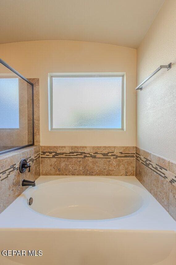 Building Photo - 2058 Bluff Creek St