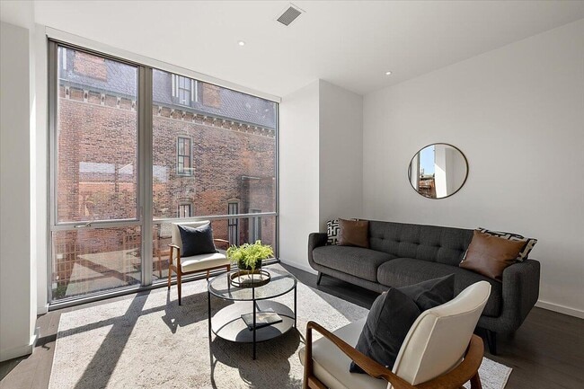 Building Photo - 3105 Brush St