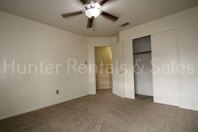 Building Photo - Charming 3-Bedroom Home with New Carpet and Spacious Backyard