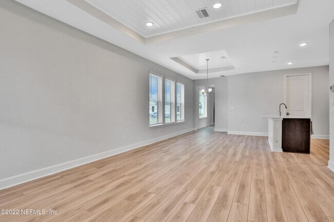 Building Photo - 351 Millenia Dr