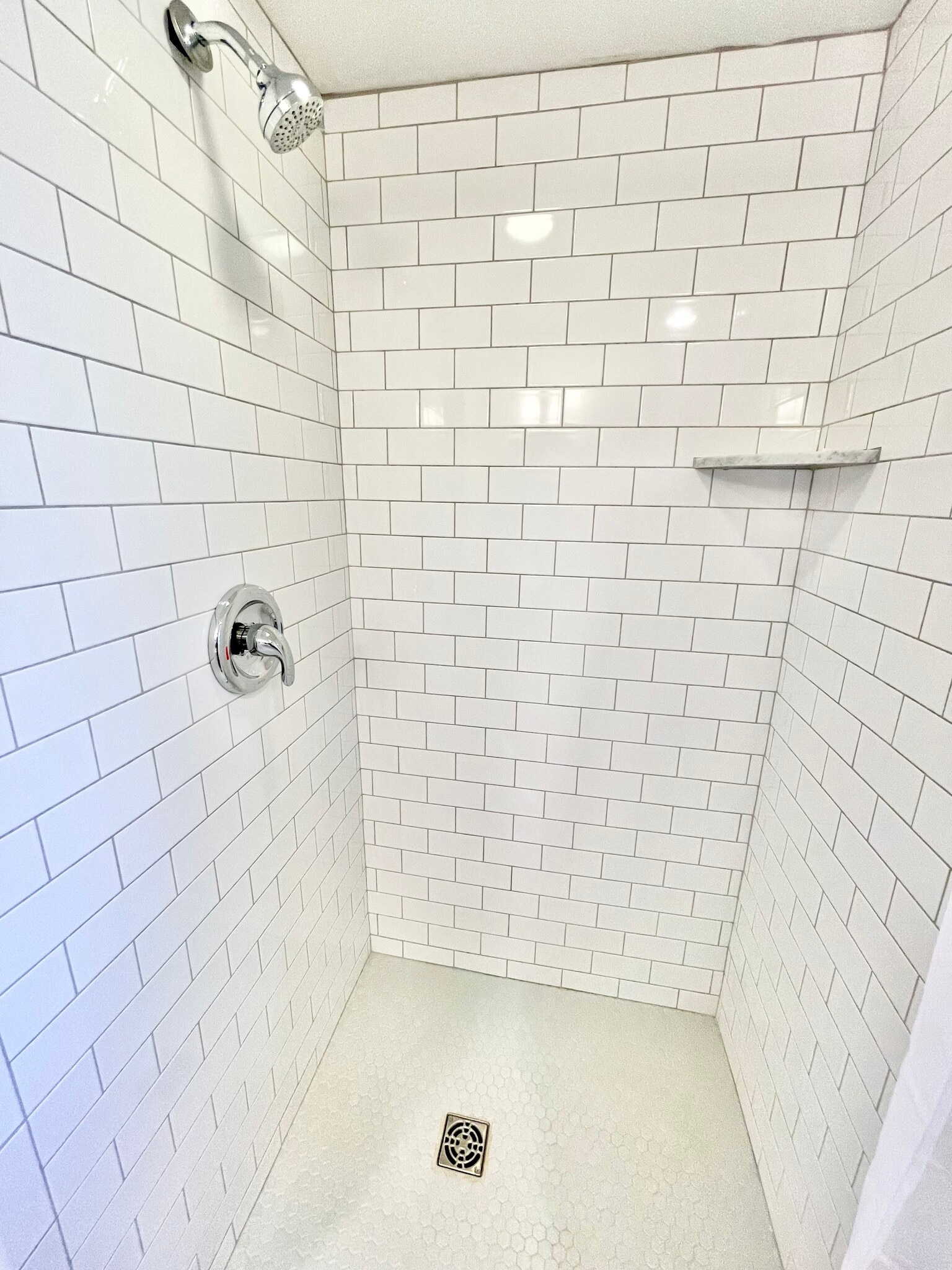 Building Photo - 1325 Willow Dr