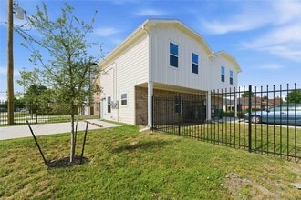 Building Photo - 6803 Loma Vista St