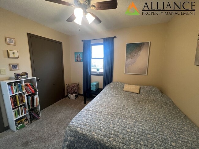 Building Photo - Beautiful Home with Easy Access to Ft. Riley!