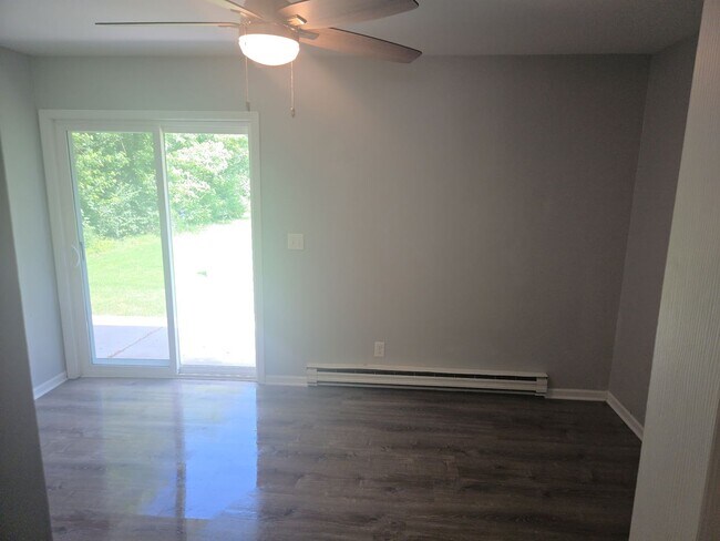 Building Photo - 1016 Bratton Ave