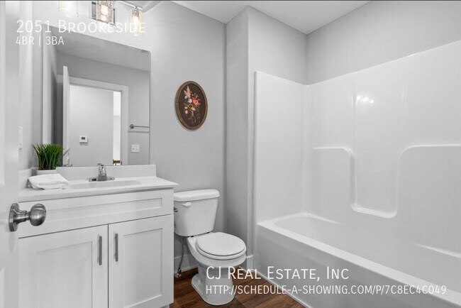 Building Photo - 2051 Brookeside-