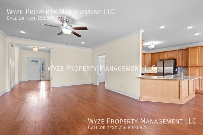 Building Photo - 410 Creekwater Cir