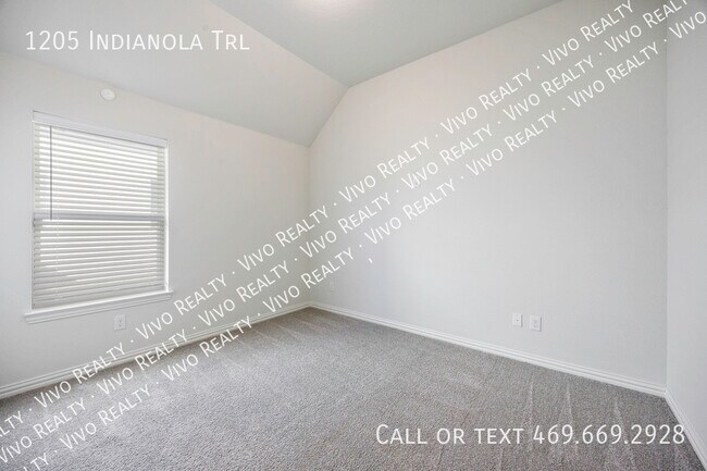 Building Photo - 1205 Indianola Trl