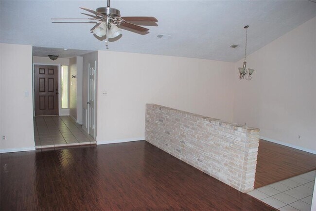 Building Photo - 5802 Sackville Cl