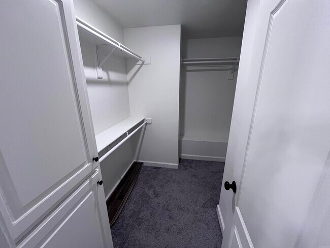 Building Photo - 27 Kasidyann Ct