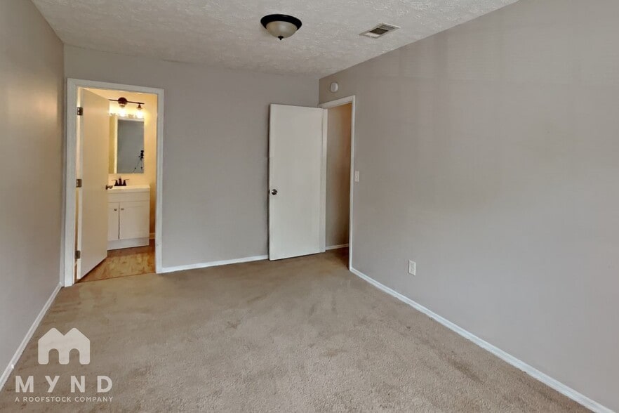 Building Photo - 5531 Downs Way