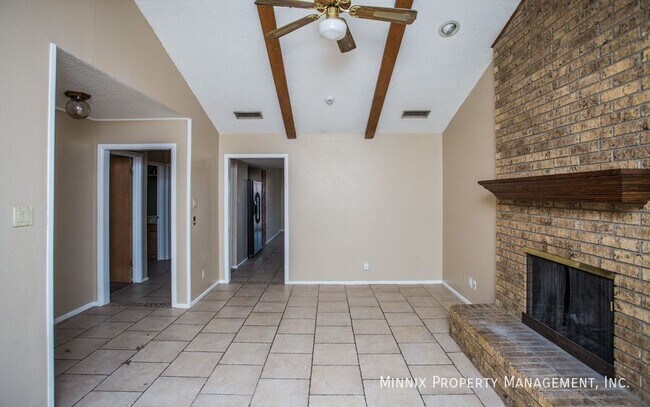 Building Photo - 4800 Dentcrest Dr