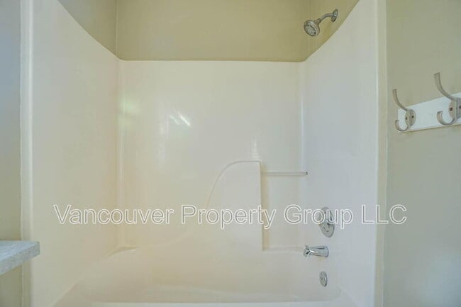 Building Photo - 2515 SE 173rd Pl