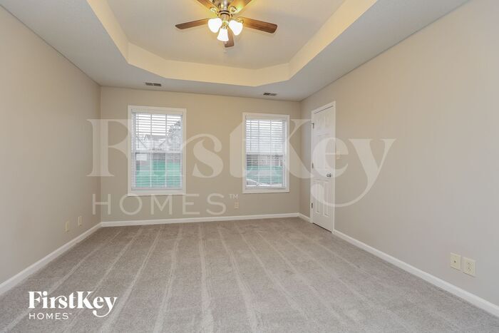 Building Photo - 914 Hedge Apple Dr
