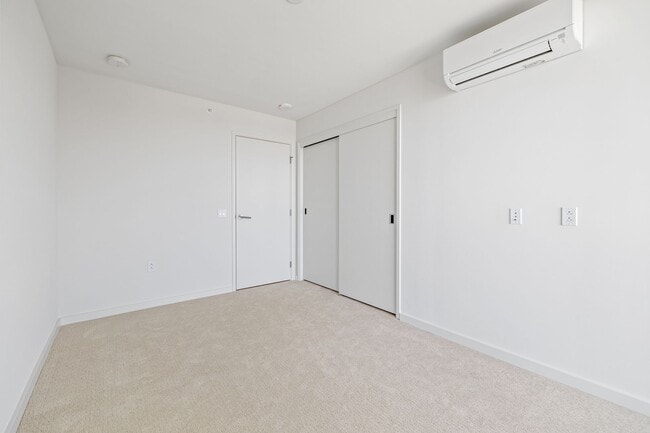 Building Photo - 2342