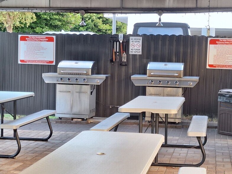 Building Photo - 201 180th Dr