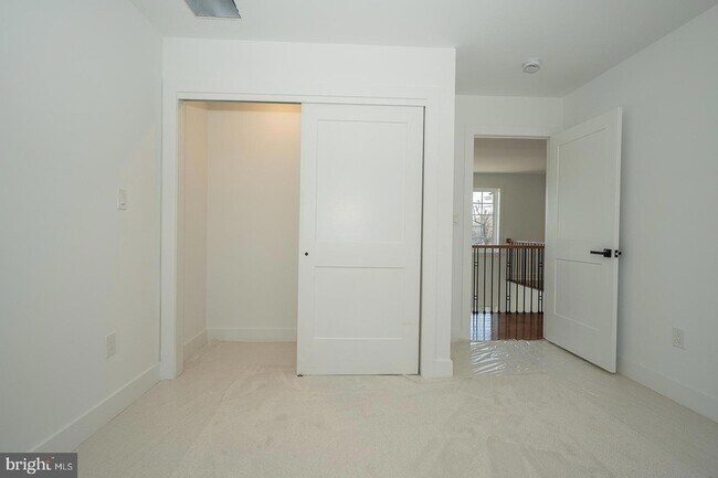 Building Photo - 2627 County Line Rd