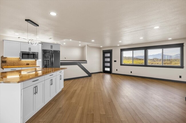 Building Photo - 2477 Coker Butte Rd