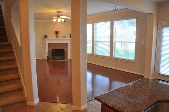 Building Photo - 2170 Brittany Colony Dr