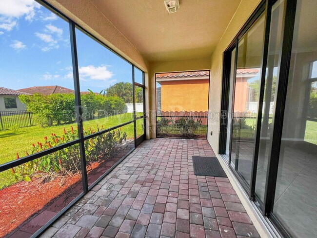 Building Photo - 9332 Via San Giovani St