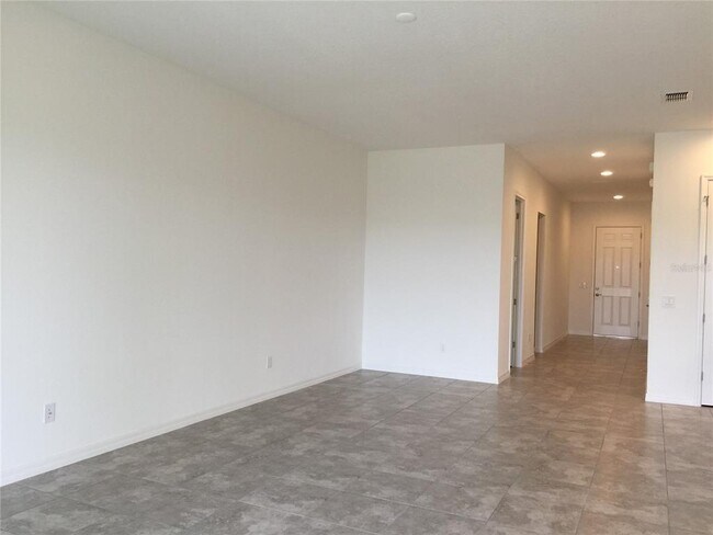 Building Photo - 9169 Carmela Ave