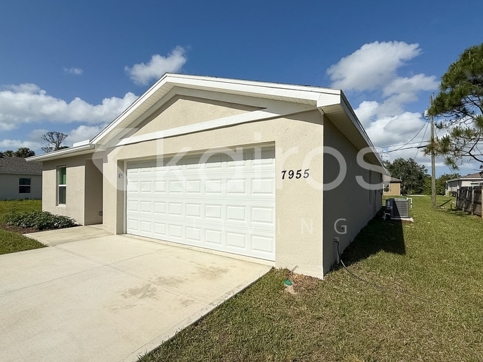 Building Photo - 7955 97th Ct