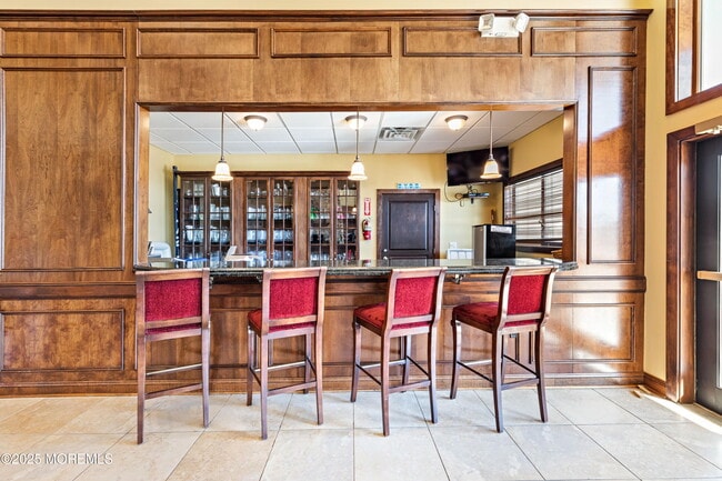 Building Photo - 225 Mirage Blvd