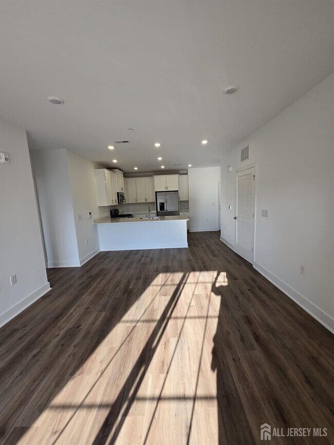 Building Photo - 28211 Radford Ct