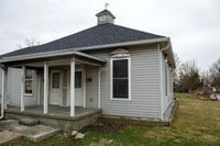 Building Photo - 1223 W 11th St