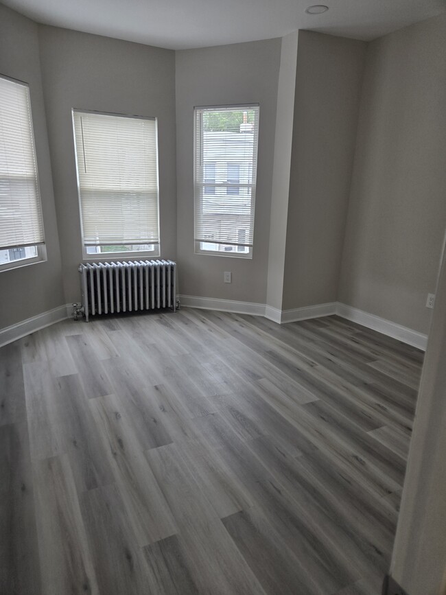 Building Photo - 5340 Delancey St