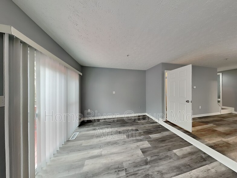 Building Photo - 5543 E Boniwood Turn
