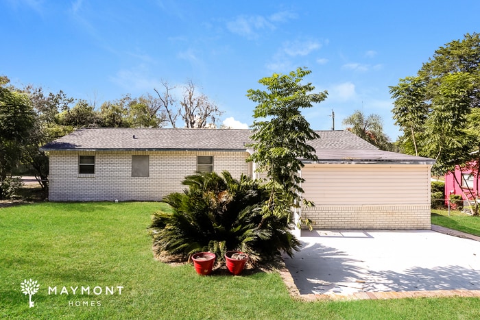 Building Photo - 9915 Campus Ave