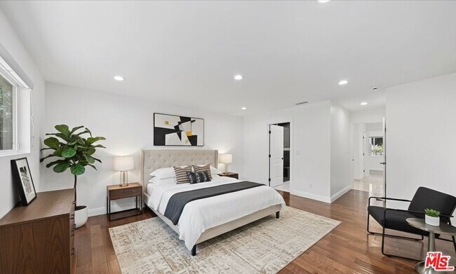 Building Photo - 6243 Berquist Ave