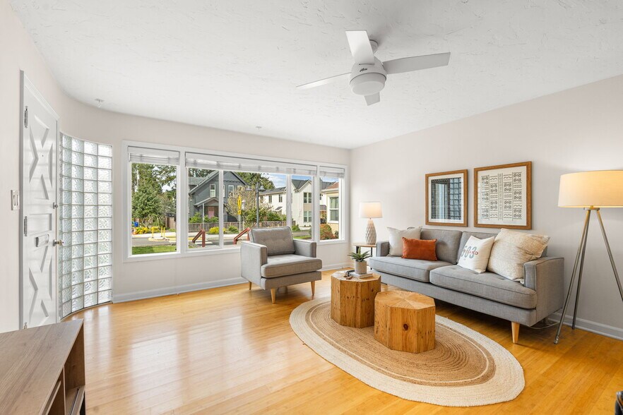 Building Photo - 2438 NE Killingsworth St.