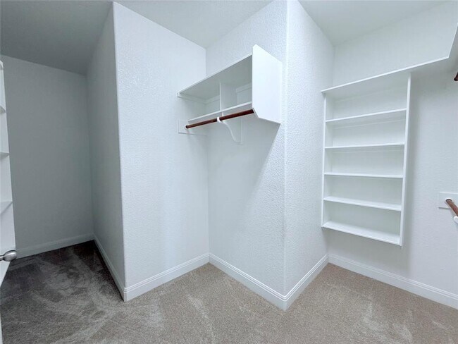 Building Photo - 2621 Greatwood Trl