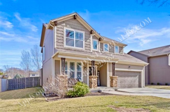 Building Photo - Spacious 2 story Home in Olathe-Available ...
