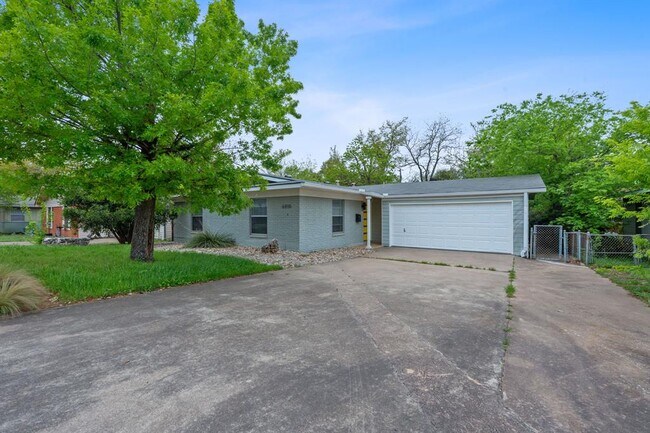 Building Photo - 6810 Daugherty St